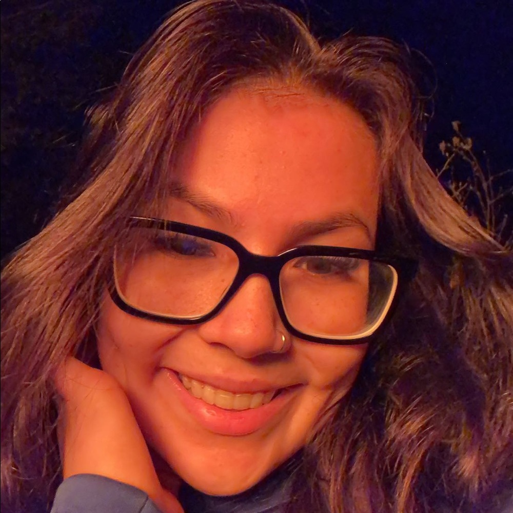 Meet your Posher, Shania